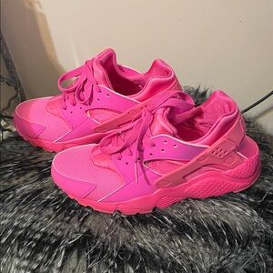 Nike Vibrant Pink Huarache Sneakers